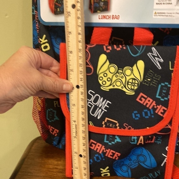🎒GAMER BACKPACK W/ MATCHING LUNCH BAG. - Picture 4 of 13